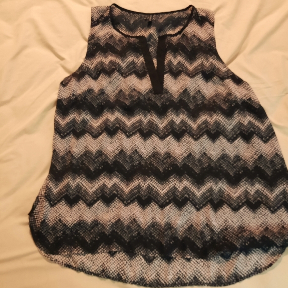 Maurices Tops - Maurices plus 3 Black & Pink Tank